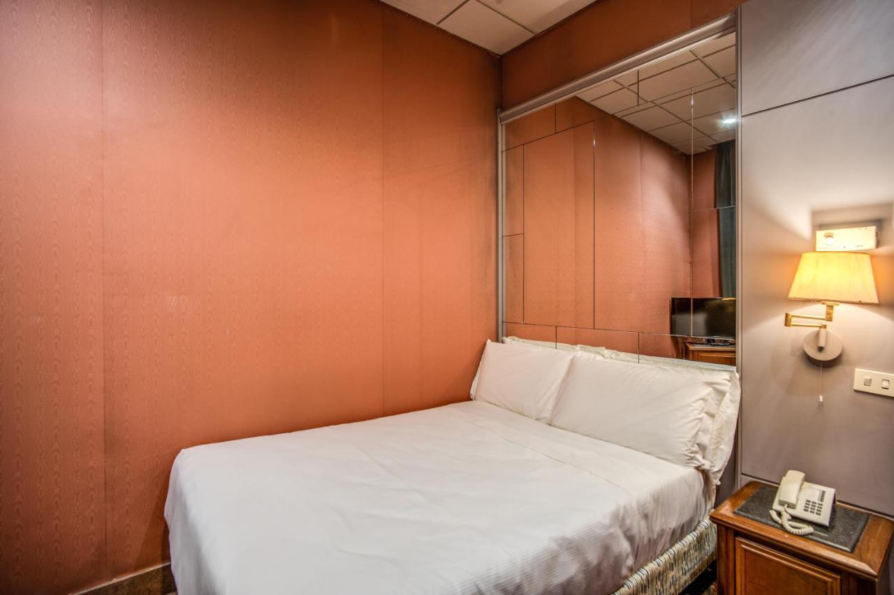 Castro Pretorio Easy Rooms Roma Exterior foto